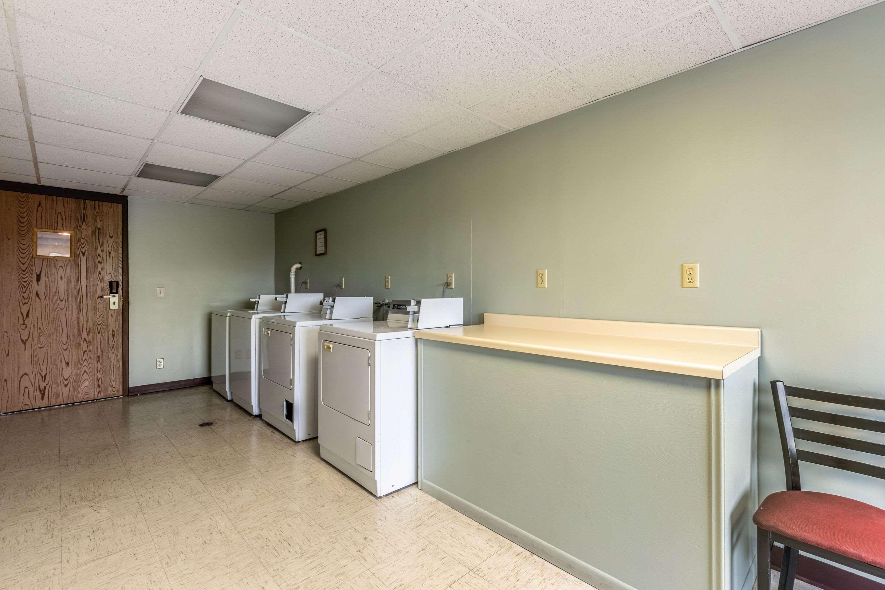 Americinn & Suites By Wyndham Baraboo Event Center Esterno foto