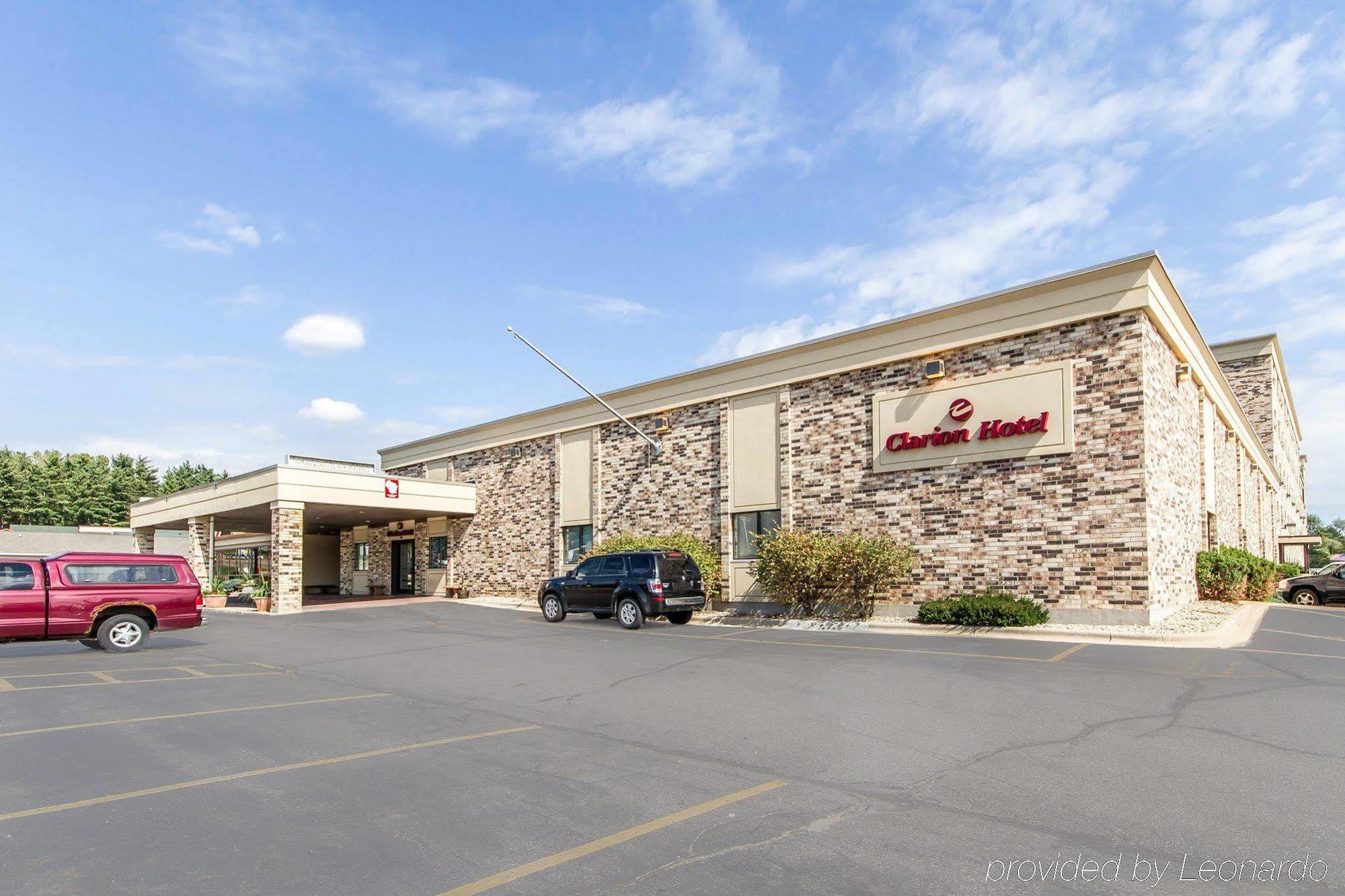 Americinn & Suites By Wyndham Baraboo Event Center Esterno foto