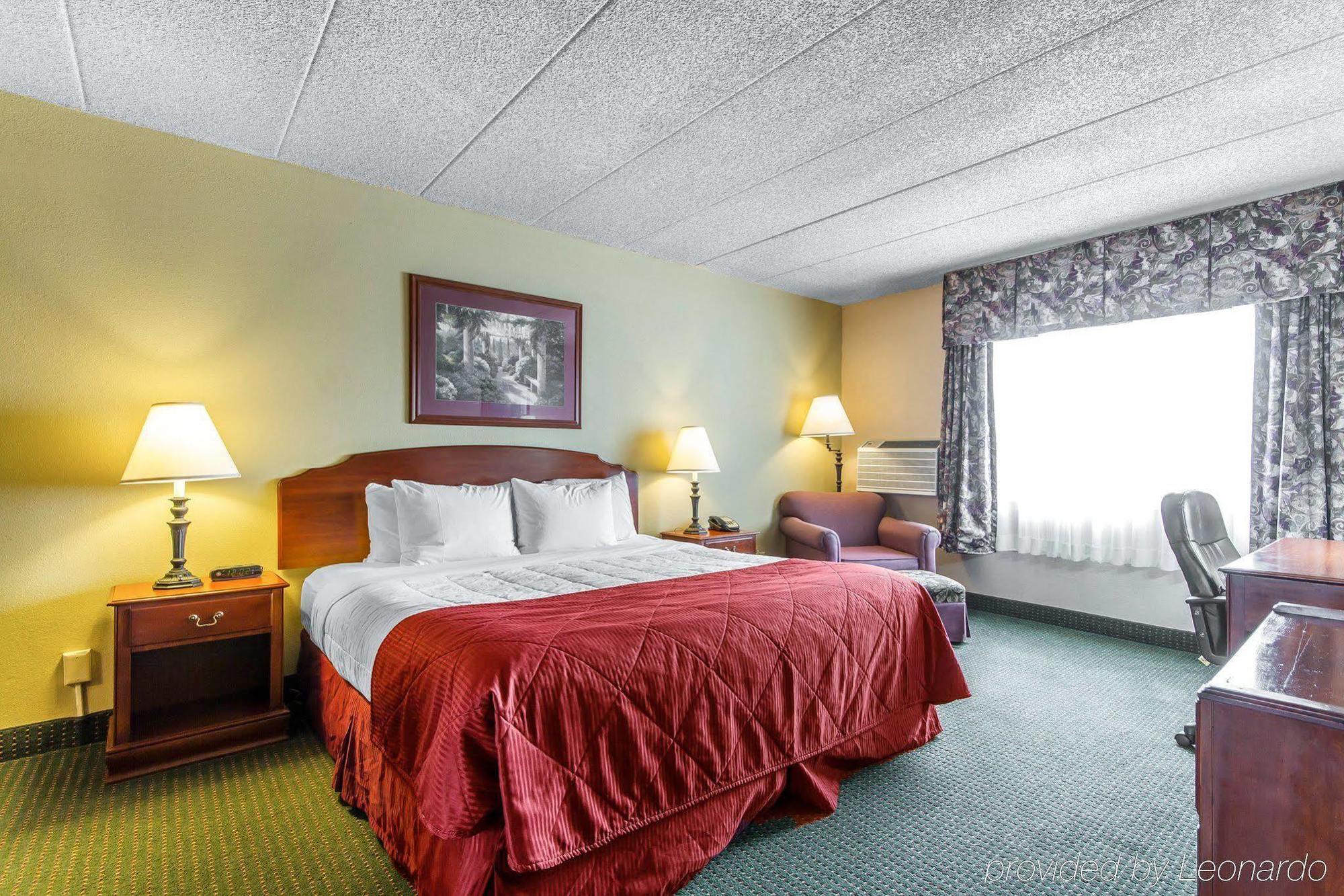 Americinn & Suites By Wyndham Baraboo Event Center Esterno foto
